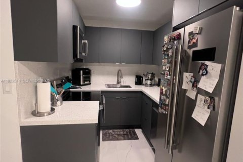 Condominio en alquiler en Oakland Park, Florida, 1 dormitorio, 55.74 m2 № 1977155 - foto 6