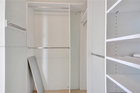 Купить кондоминиум в Авентура, Флорида 2 спальни, 117.99м2, № 1993479 - фото 30