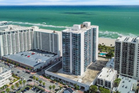 Купить кондоминиум в Майами-Бич, Флорида 2 спальни, 152.82м2, № 1983267 - фото 17