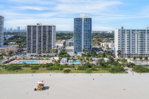 Купить кондоминиум в Майами-Бич, Флорида 2 спальни, 152.82м2, № 1983267 - фото 19