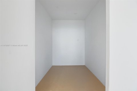 Купить кондоминиум в Майами-Бич, Флорида 2 спальни, 152.82м2, № 1983267 - фото 9