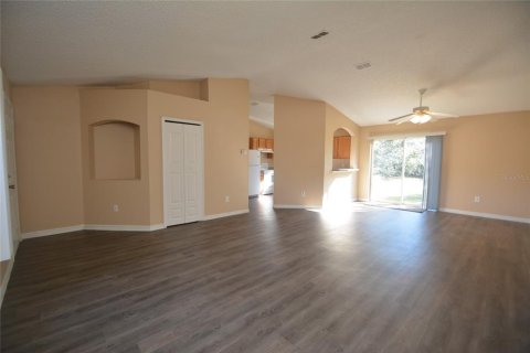 Casa en alquiler en Palm Coast, Florida, 3 dormitorios, 124.67 m2 № 1853050 - foto 5