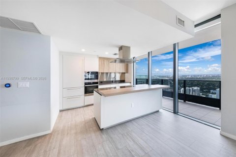 Купить кондоминиум в Майами, Флорида 2 спальни, 125.98м2, № 1995285 - фото 6