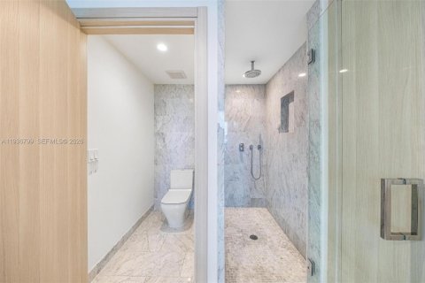 Купить кондоминиум в Майами, Флорида 2 спальни, 125.98м2, № 1995285 - фото 16