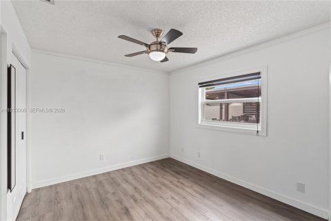 Casa en venta en Miami, Florida, 3 dormitorios, 156.08 m2 № 1992817 - foto 26