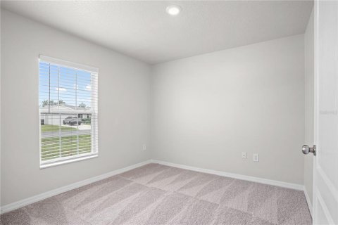 House in Poinciana, Florida 5 bedrooms, 183.48 sq.m. № 2284426 - photo 25