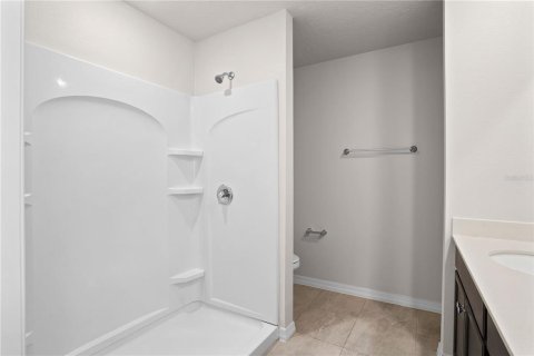 House in Poinciana, Florida 5 bedrooms, 183.48 sq.m. № 2284426 - photo 19
