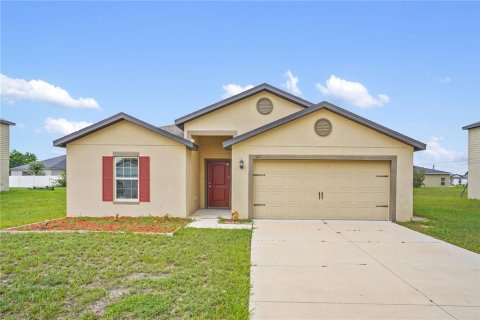 House in Poinciana, Florida 5 bedrooms, 183.48 sq.m. № 2284426 - photo 2