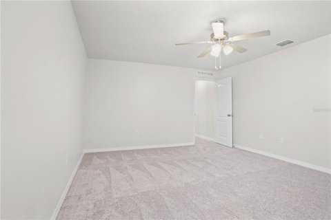 House in Poinciana, Florida 5 bedrooms, 183.48 sq.m. № 2284426 - photo 16