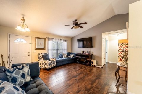 Casa en venta en Deltona, Florida, 3 dormitorios, 108.51 m2 № 1760344 - foto 8