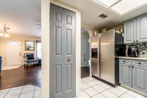 Villa ou maison à vendre à Deltona, Floride: 3 chambres, 108.51 m2 № 1760344 - photo 16