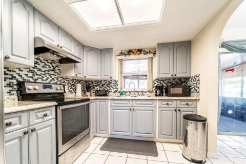 Villa ou maison à vendre à Deltona, Floride: 3 chambres, 108.51 m2 № 1760344 - photo 14