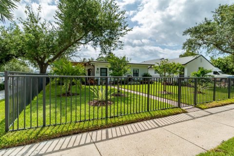 Villa ou maison à vendre à Delray Beach, Floride: 2 chambres, 78.78 m2 № 2082255 - photo 4