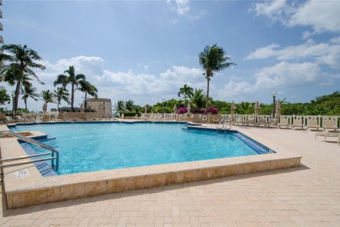 Condo in Key Biscayne, Florida, 2 bedrooms  № 1974788 - photo 20