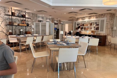 Condo in Key Biscayne, Florida, 2 bedrooms  № 1974788 - photo 24