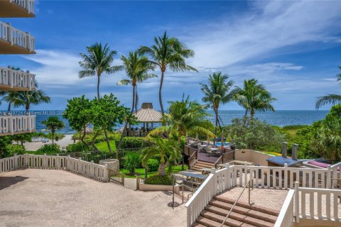 Condo in Key Biscayne, Florida, 2 bedrooms  № 1974788 - photo 18