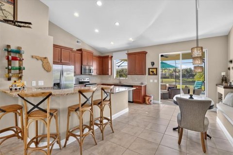 House in Parrish, Florida 2 bedrooms, 152.36 sq.m. № 2429497 - photo 3