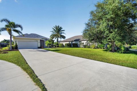 House in Parrish, Florida 2 bedrooms, 152.36 sq.m. № 2429497 - photo 25