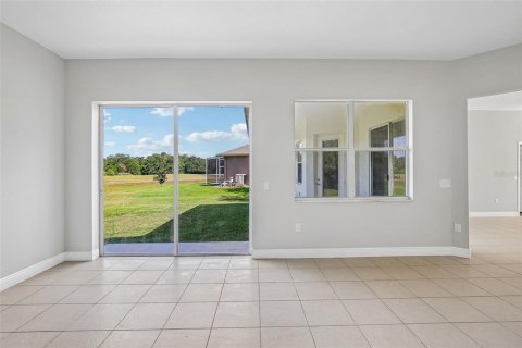 House in Brooksville, Florida 3 bedrooms, 199.28 sq.m. № 2121382 - photo 7