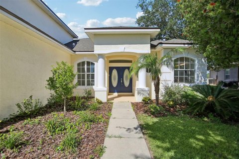 House in Brooksville, Florida 3 bedrooms, 199.28 sq.m. № 2121382 - photo 3