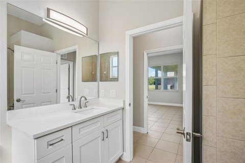 House in Brooksville, Florida 3 bedrooms, 199.28 sq.m. № 2121382 - photo 26