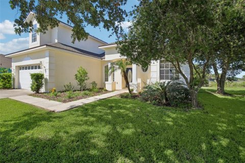House in Brooksville, Florida 3 bedrooms, 199.28 sq.m. № 2121382 - photo 2