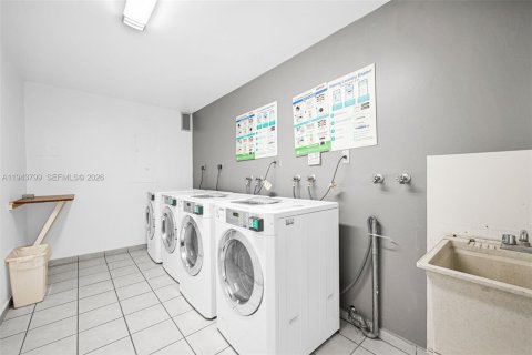 Снять в аренду кондоминиум в Майами-Бич, Флорида 1 спальня, 93.83м2, № 2002338 - фото 27