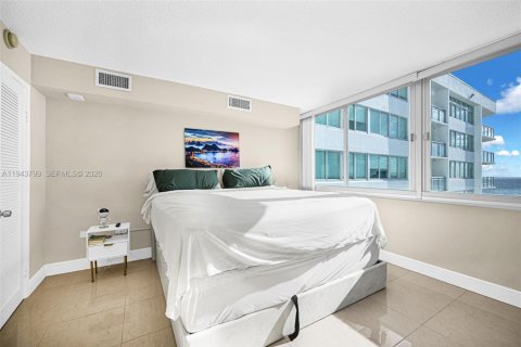 Снять в аренду кондоминиум в Майами-Бич, Флорида 1 спальня, 93.83м2, № 2002338 - фото 21
