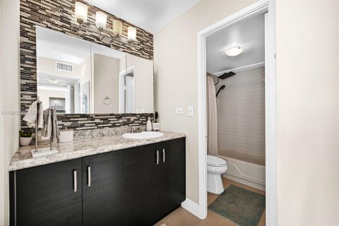 Снять в аренду кондоминиум в Майами-Бич, Флорида 1 спальня, 93.83м2, № 2002338 - фото 26