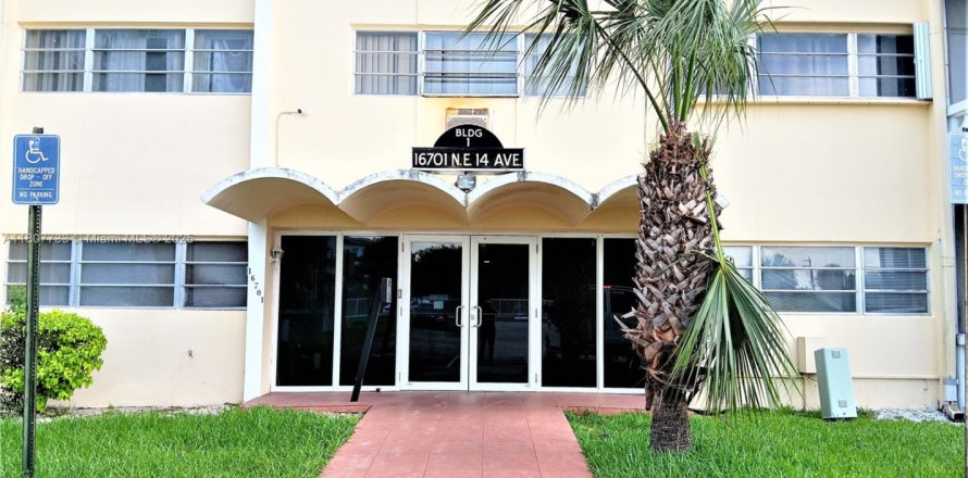 Condo à Miami, Floride, 1 chambre № 1746102