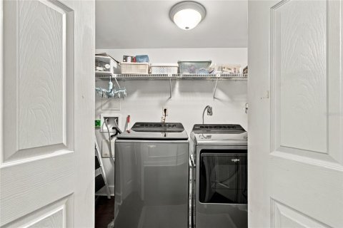 Condo in Clearwater, Florida, 3 bedrooms  № 2401018 - photo 20
