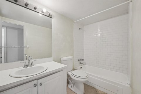 Condominio en venta en North Bay Village, Florida, 1 dormitorio, 76.83 m2 № 1891719 - foto 27
