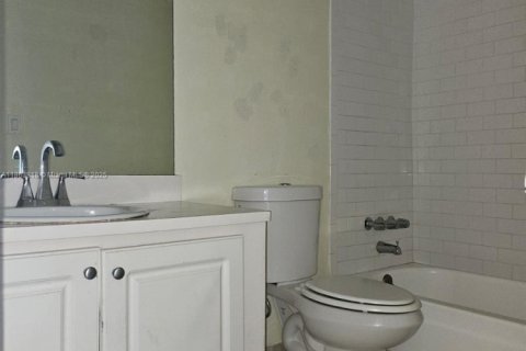 Condominio en venta en North Bay Village, Florida, 1 dormitorio, 76.83 m2 № 1891719 - foto 18