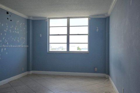 Condominio en venta en North Bay Village, Florida, 1 dormitorio, 76.83 m2 № 1891719 - foto 15