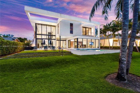 Casa en venta en Hallandale Beach, Florida, 6 dormitorios, 538.18 m2 № 2081493 - foto 3