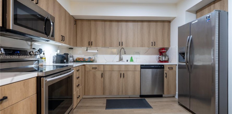 Condo à Hollywood, Floride, 2 chambres  № 1976868