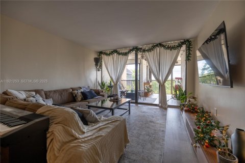 Copropriété à louer à Hollywood, Floride: 2 chambres, 128.48 m2 № 1976868 - photo 2