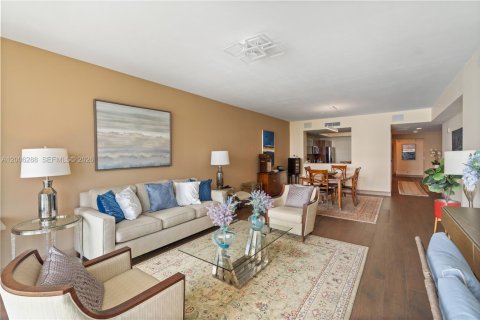 Condo in Aventura, Florida, 3 bedrooms  № 2089735 - photo 6
