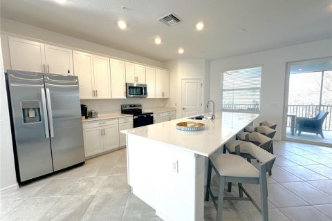 Touwnhouse à louer à Punta Gorda, Floride: 3 chambres, 196.02 m2 № 1812998 - photo 4