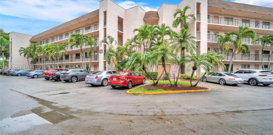 Condominio en Sunrise, Florida, 2 dormitorios  № 1818529