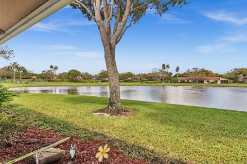 Villa ou maison à vendre à Boca Raton, Floride: 2 chambres, 117.24 m2 № 2262493 - photo 2