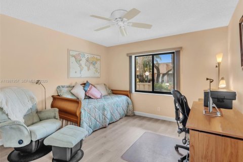 Villa ou maison à vendre à Boca Raton, Floride: 2 chambres, 117.24 m2 № 2262493 - photo 23