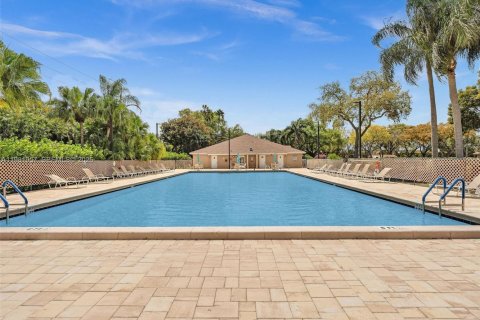 Villa ou maison à vendre à Boca Raton, Floride: 2 chambres, 117.24 m2 № 2262493 - photo 29