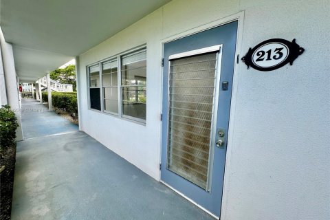 Condominio en venta en Deerfield Beach, Florida, 1 dormitorio, 65.03 m2 № 2013090 - foto 24