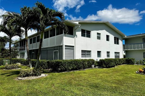 Condominio en venta en Deerfield Beach, Florida, 1 dormitorio, 65.03 m2 № 2013090 - foto 27