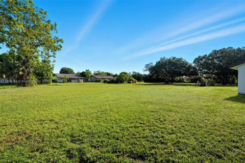 House in LaBelle, Florida 2 bedrooms № 1946171 - photo 18