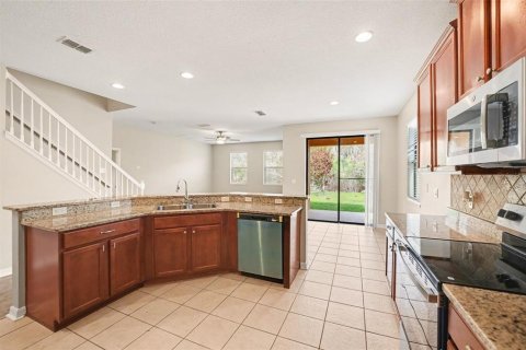 Villa ou maison à vendre à Kissimmee, Floride: 4 chambres, 225.01 m2 № 2142996 - photo 5