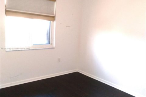 Townhouse in Hollywood, Florida 2 bedrooms, 106.84 sq.m. № 1891554 - photo 10