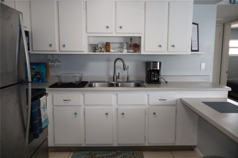 Copropriété à vendre à Cocoa Beach, Floride: 2 chambres, 67.35 m2 № 2195702 - photo 8