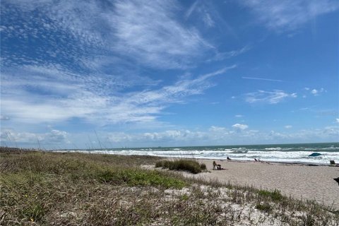 Copropriété à vendre à Cocoa Beach, Floride: 2 chambres, 67.35 m2 № 2195702 - photo 25